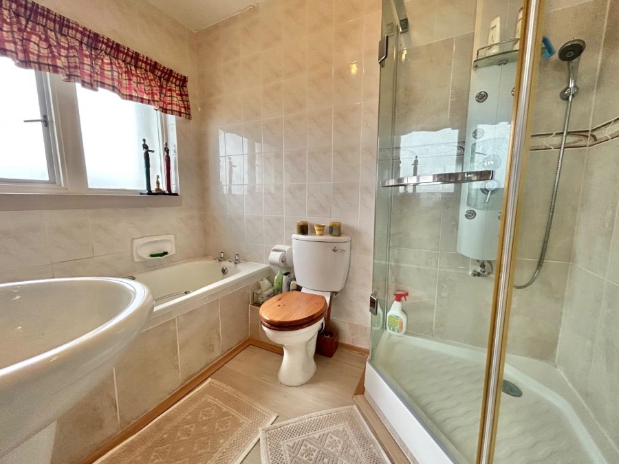 3 Bedroom Property for Sale in Ferreira Town Eastern Cape